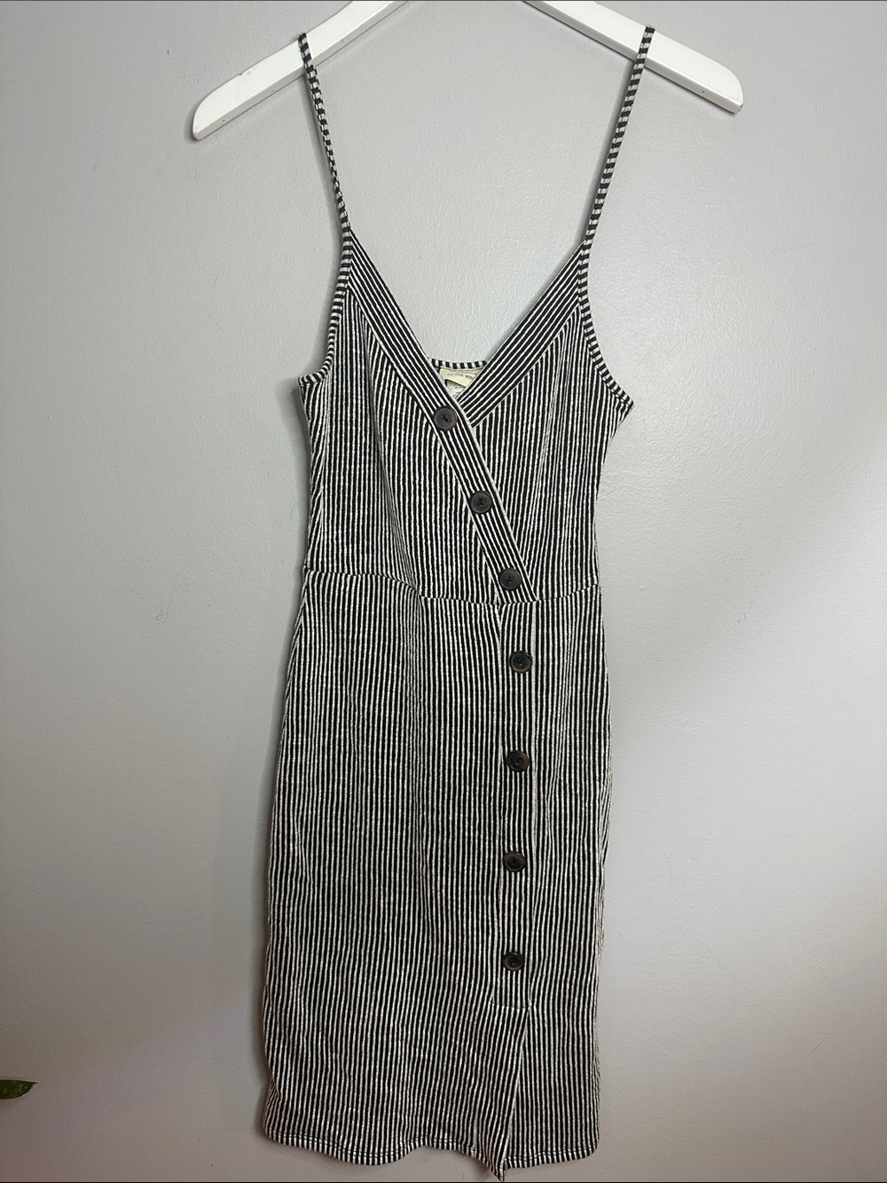 Striped Button-Front Spaghetti Strap Dress - Black & White size S